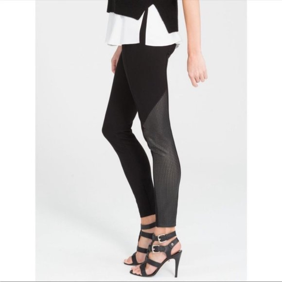 SPANX Perforated Panel high waist Legging in Very Black XS - Picture 6 of 16